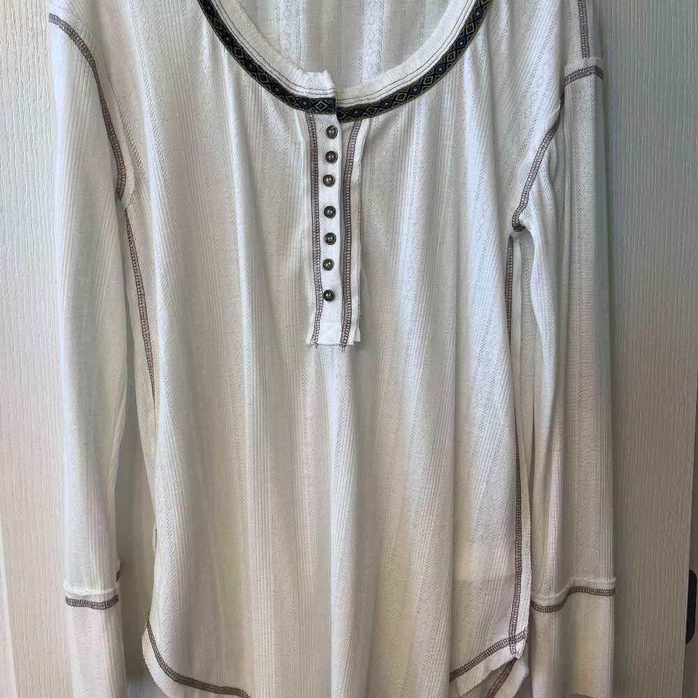 Suzanne Betro Pointelle Henley Size M
